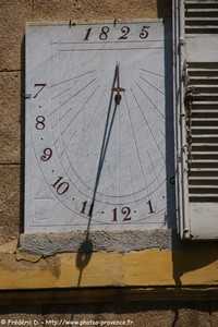 cadran solaire de la place des precheurs d'aix-en-provence