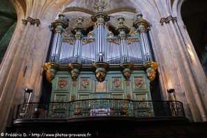 orgue de la cathédrale saint-sauveur