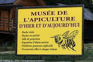 musée de l'apiculture de Molines en Queyras