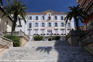 la mairie de Cagnes-sur-Mer