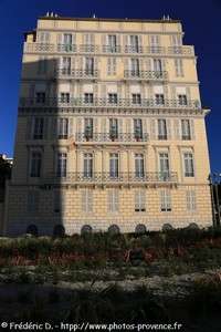 façade en trompe l'oeil à Nice