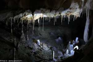 grotte de Thouzon