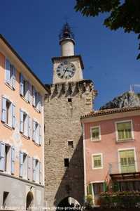 la tour de l'horloge de castellane