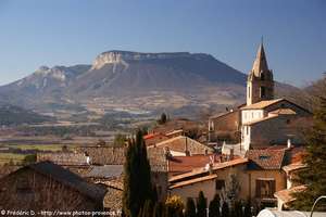 Claret et la montagne Saint-Genis