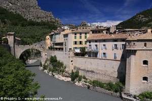 Entrevaux, cité royale des Alpes-de-Haute-Provence