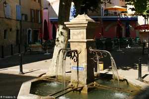 fontaine place Marcel Pagnol de Manosque