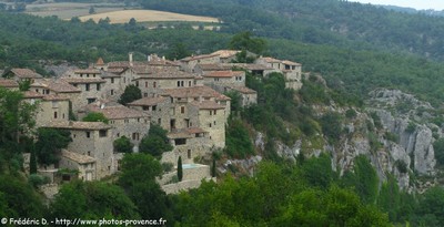 vue panoramique du village d'Oppedette