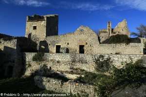 ruines du château féodal de Peyruis
