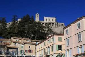 la citadelle de Sisteron dominant la vieille ville