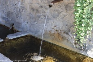 fontaine de Thorame-Basse