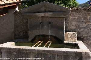 la grande fontaine de La Beaume