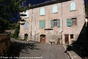 la cluse village des Hautes-Alpes 