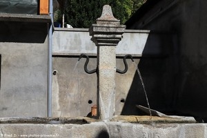 fontaine de Saint-Firmin