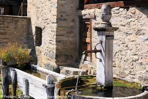 fontaine de Saint-Véran
