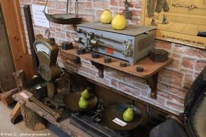 le musée autrefois mon village de Villeneuve