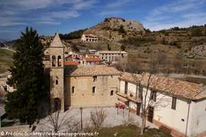 l'&eacute;glise Saint-V&eacute;ran d'Ascros
