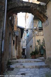 ruelle de Berre-les-Alpes