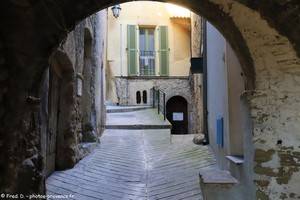 ruelle de Berre-les-Alpes