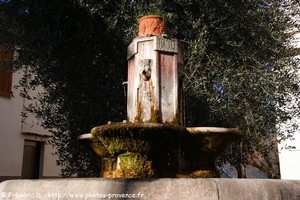 fontaine de Conségudes