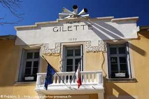 la mairie de Gilette
