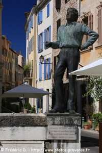 statue de Victorien Sardou au Cannet