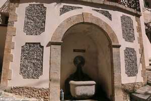 fontaine du mouton de Roubion