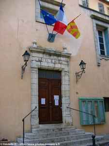 la mairie de Saint-Cézaire-sur-Siagne