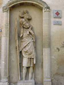 la statue de Saint-Christophe