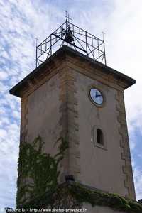 la tour de l'horloge de cornillon-confoux