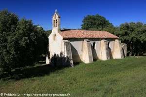 chapelle Notre-Dame des Astors de peyrolles en provence
