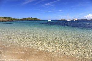 la plage blanche du Grand Langoustier