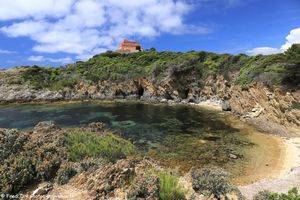 crique sous le fort du Langoustier