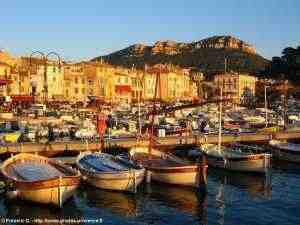 pictures of the port of Cassis