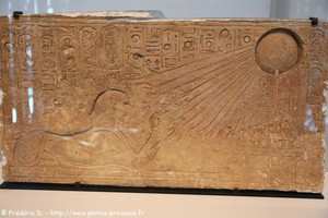 Relief représentant Akhenaton en sphinx