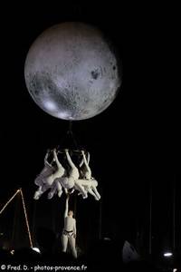 Aria, ballet a&eacute;rien de la compagnie Zenit