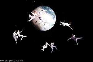 Aria, ballet a&eacute;rien de la compagnie Zenit