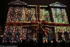 video mapping sur la mairie de Marseille pour No&euml;l 2025