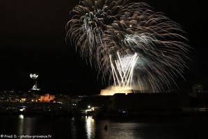feu d'artifice de Marseille pour No&euml;l 2025