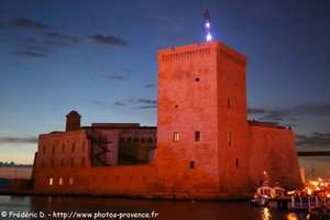 le fort Saint-Jean by night
