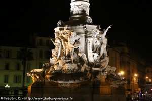 la place Castellane by night