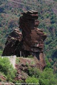 la t&ecirc;te de femme dans les gorges de Daluis