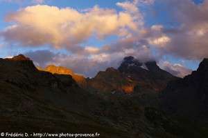 coucher de soleil sur le Mont Viso