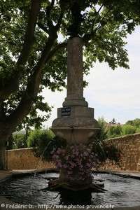 fontaine d'Artignosc-sur-Verdon