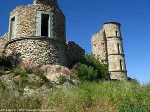 ruines du chateau féodal de Grimaud