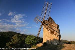 le moulin Saint-Roch de Grimaud