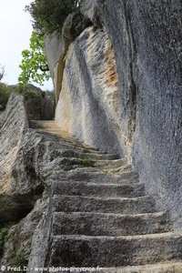 escalier dérobé du fort de Buoux