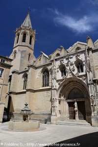 la cathédrale Saint-Siffrein de Carpentras