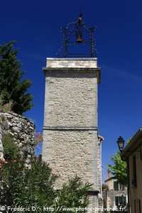 la tour de l'horloge de Châteauneuf-de-Gadagne