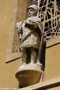 la statue de Saint Mappalice, le Saint Patron de l'église de jonquières